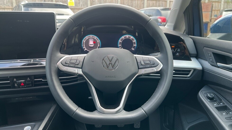 Used Volkswagen Golf 2024 for sale - 76427999: Photo 27