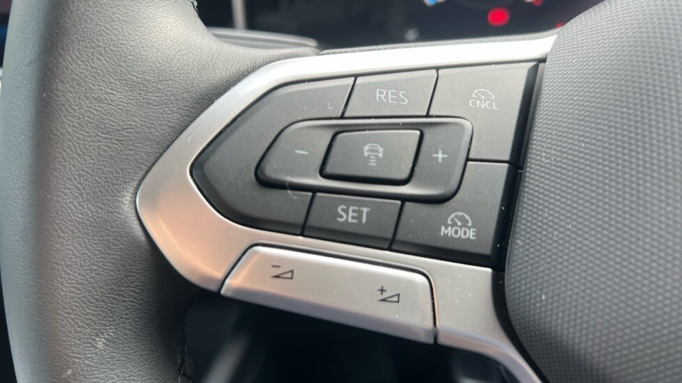 Used Volkswagen Golf 2024 for sale - 76427999: Photo 31