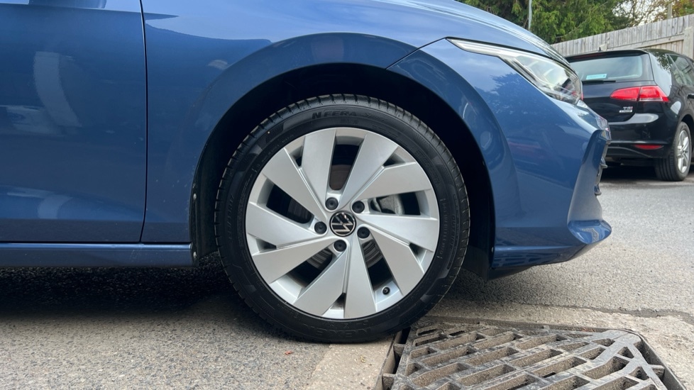 Used Volkswagen Golf 2024 for sale - 76427999: Photo 5