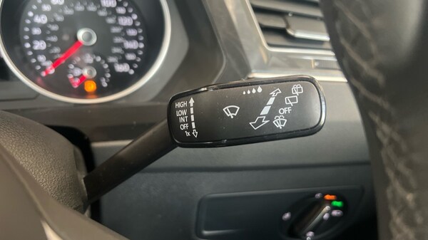 Used Volkswagen Tiguan 2022 for sale - 75595721: Photo 32