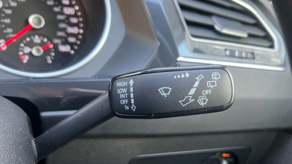 Used Volkswagen Tiguan 2022 for sale - 75829245: Photo 32