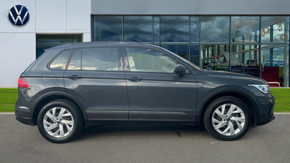 Used Volkswagen Tiguan 2022 for sale - 75829245: Photo 4