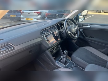 Used Volkswagen Tiguan 2021 for sale - 75980095: Photo