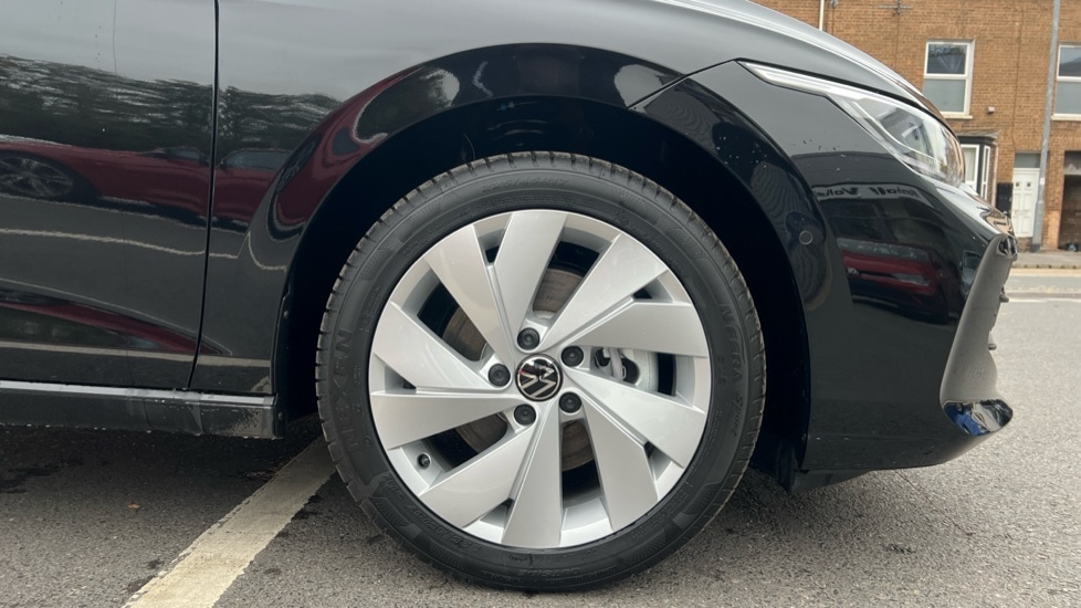 Used Volkswagen Golf 2025 for sale - 76942955: Photo 20