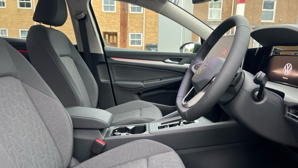 Used Volkswagen Golf 2025 for sale - 76942955: Photo 26