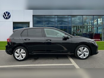 Used Volkswagen Golf 2025 for sale - 76942955: Photo