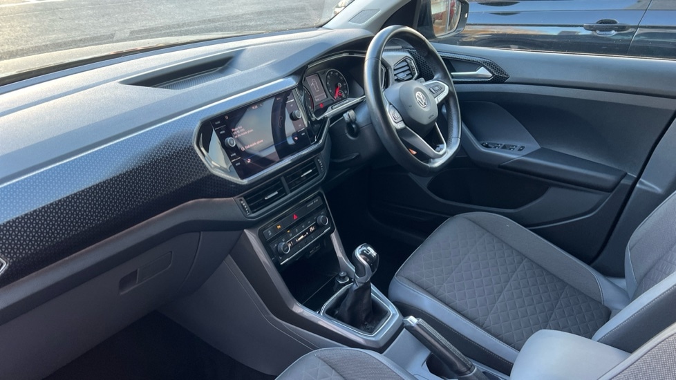 Used Volkswagen T-Cross 2020 for sale - 76745152: Photo 2