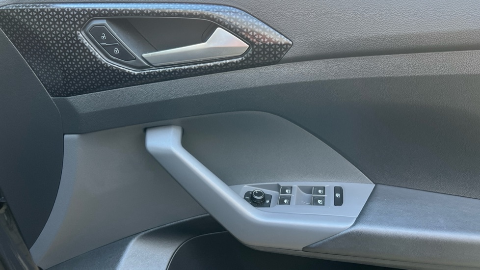 Used Volkswagen T-Cross 2020 for sale - 76745152: Photo 37