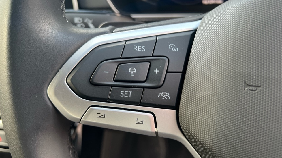 Used Volkswagen T-Cross 2025 for sale - 76447203: Photo 31