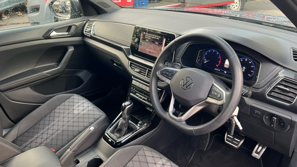Used Volkswagen T-Cross 2025 for sale - 76447203: Photo 6