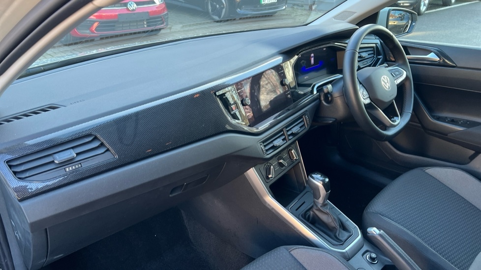 Used Volkswagen Polo 2024 for sale - 76773137: Photo 2