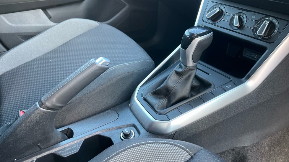 Used Volkswagen Polo 2024 for sale - 76773137: Photo 34