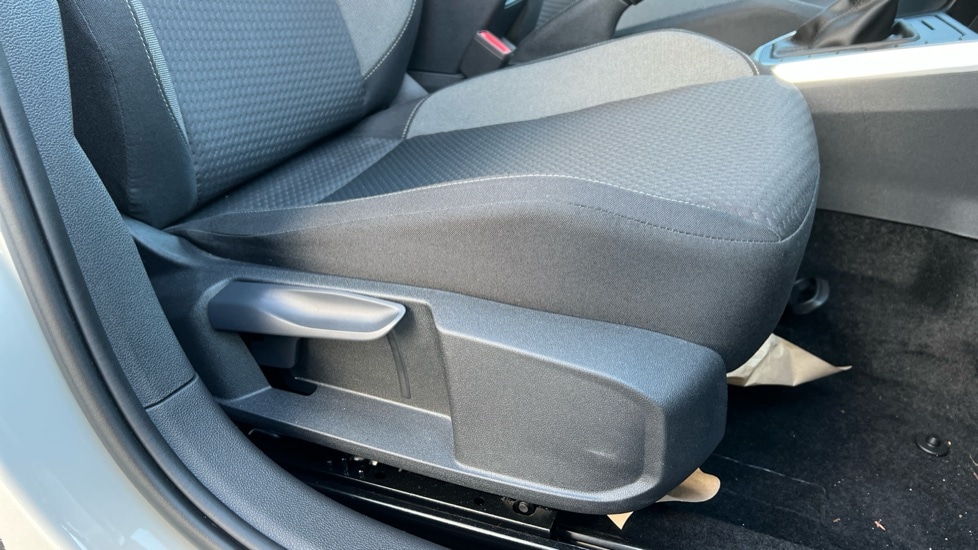 Used Volkswagen Polo 2024 for sale - 76773137: Photo 37