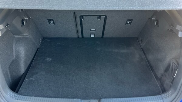 Used Volkswagen Golf 2025 for sale - 76328319: Photo 16