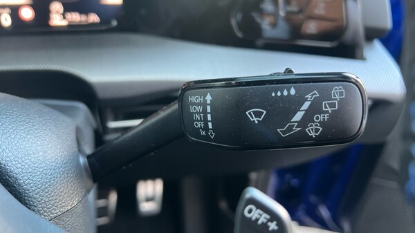 Used Volkswagen Golf 2025 for sale - 76328319: Photo 32
