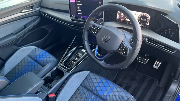 Used Volkswagen Golf 2025 for sale - 76328319: Photo 6