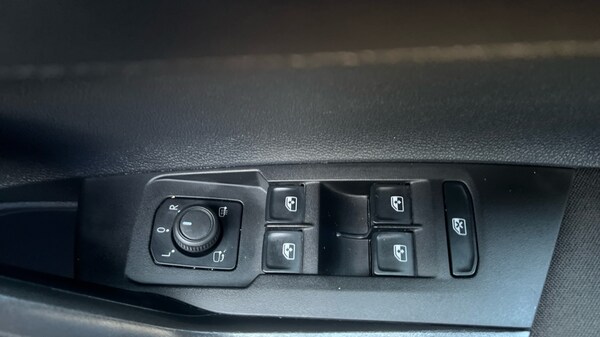 Used Volkswagen Polo 2023 for sale - 75605803: Photo 37