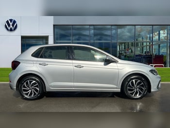 Used Volkswagen Polo 2023 for sale - 75605803: Photo