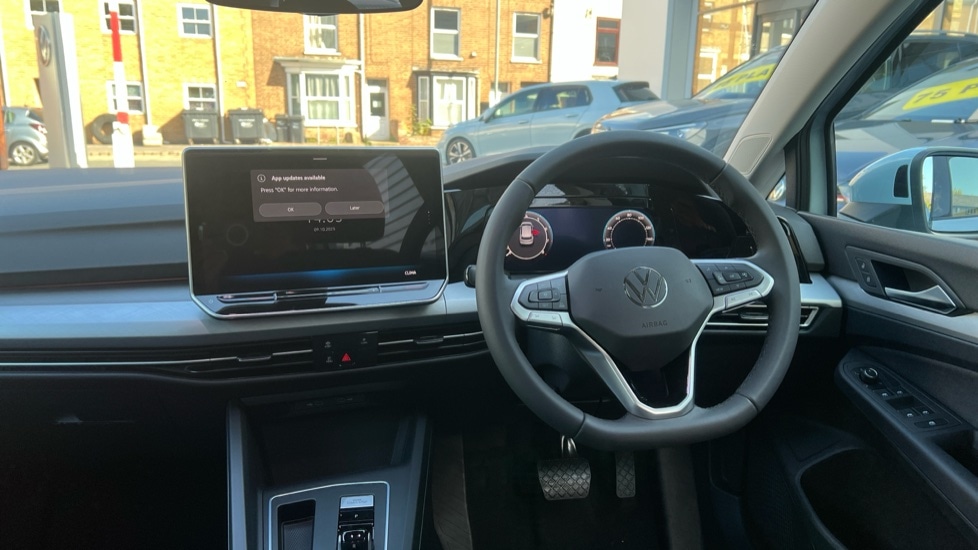 Used Volkswagen Golf 2025 for sale - 76328037: Photo 12