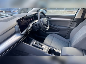 Used Volkswagen Golf 2025 for sale - 76328037: Photo 2