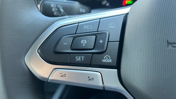Used Volkswagen Golf 2025 for sale - 76328037: Photo 30