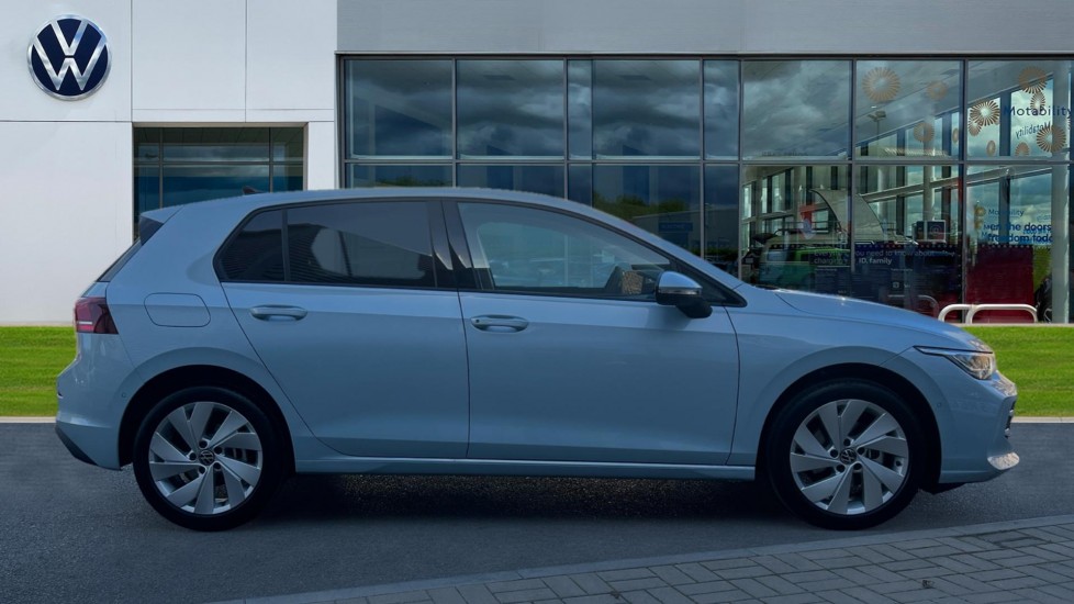 Used Volkswagen Golf 2025 for sale - 76328037: Photo 4