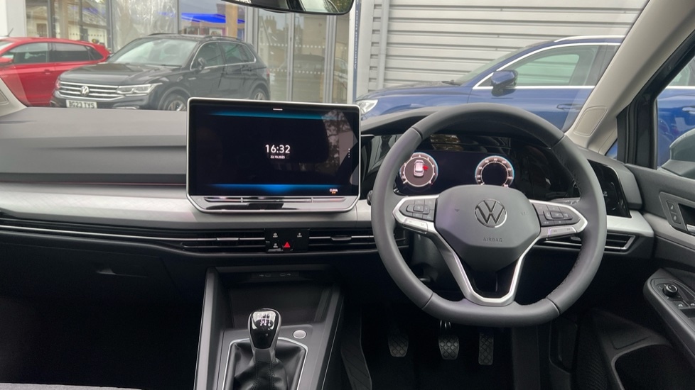 Used Volkswagen Golf 2025 for sale - 76393705: Photo 12