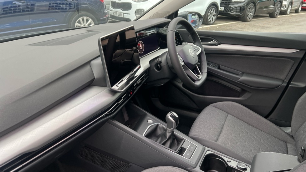 Used Volkswagen Golf 2025 for sale - 76393705: Photo 2