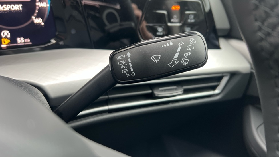 Used Volkswagen Golf 2025 for sale - 76393705: Photo 32