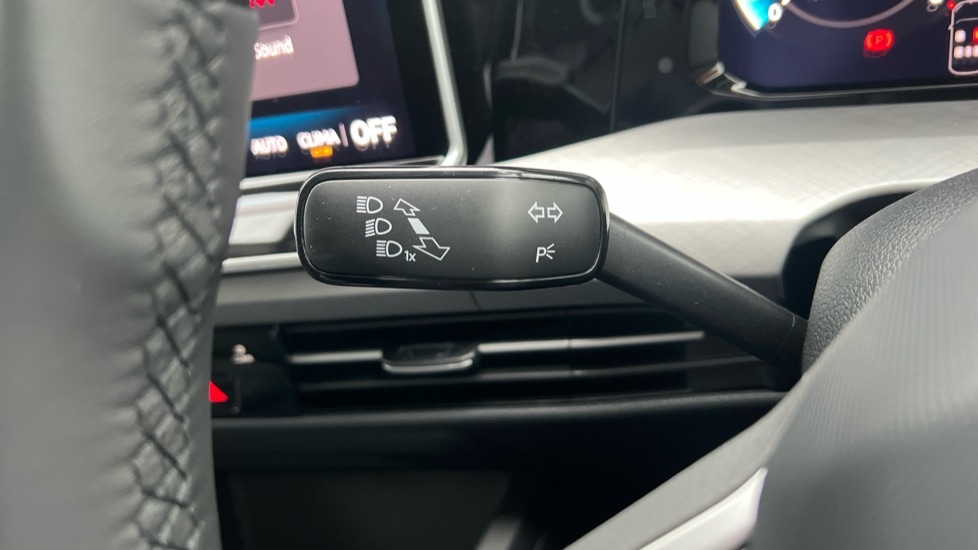 Used Volkswagen Golf 2025 for sale - 76393705: Photo 33