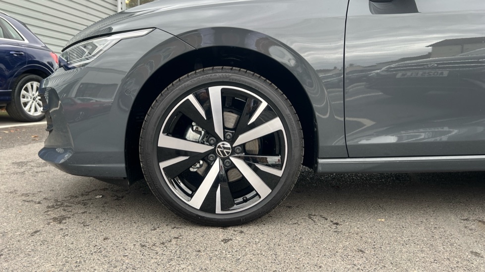 Used Volkswagen Golf 2025 for sale - 76393705: Photo 5