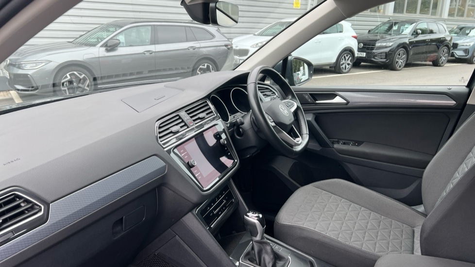 Used Volkswagen Tiguan 2022 for sale - 75829274: Photo 2