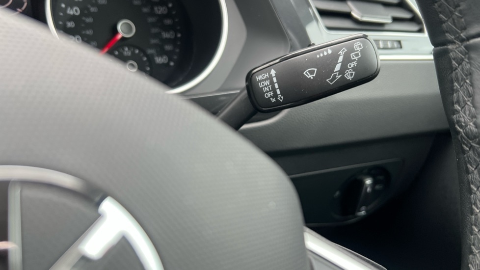 Used Volkswagen Tiguan 2022 for sale - 75829274: Photo 32