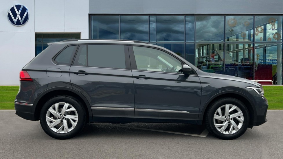 Used Volkswagen Tiguan 2022 for sale - 75829274: Photo 4
