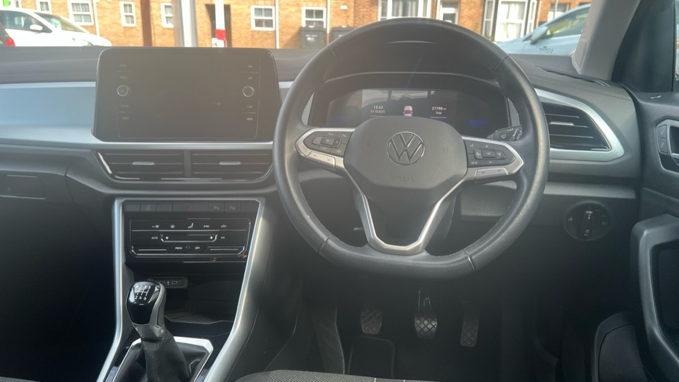 Used Volkswagen T-Roc 2022 for sale - 76007672: Photo 12