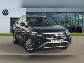 Used Volkswagen T-Roc 2022 for sale - 76007672: Photo