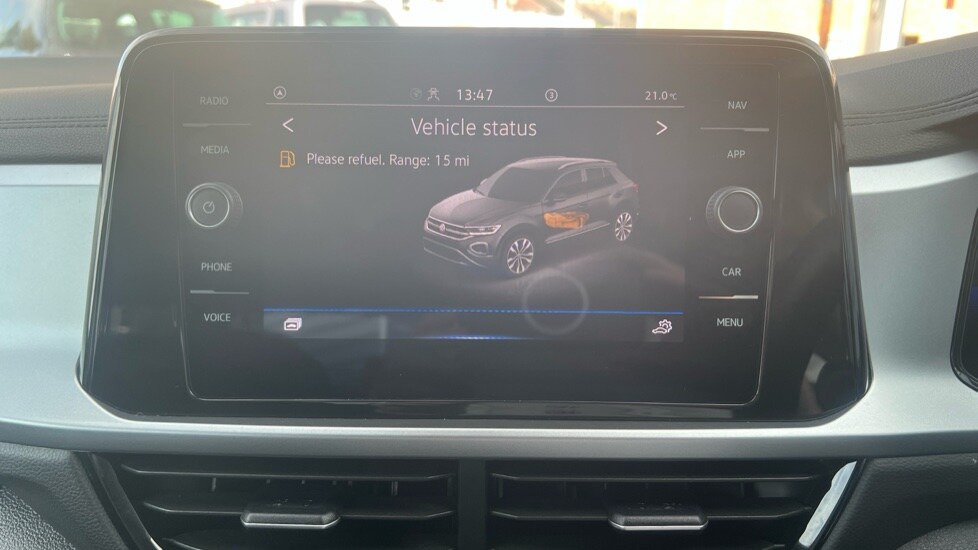 Used Volkswagen T-Roc 2022 for sale - 76007672: Photo 23