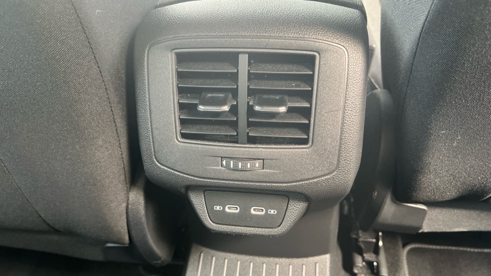 Used Volkswagen T-Roc 2022 for sale - 76007672: Photo 34