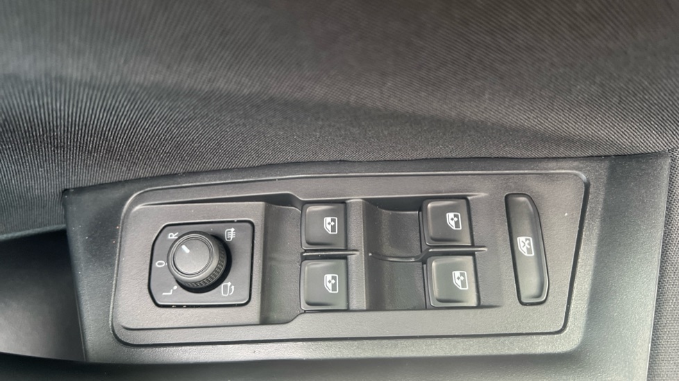 Used Volkswagen T-Roc 2022 for sale - 76007672: Photo 37