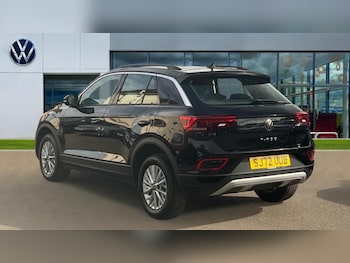 Used Volkswagen T-Roc 2022 for sale - 76007672: Photo
