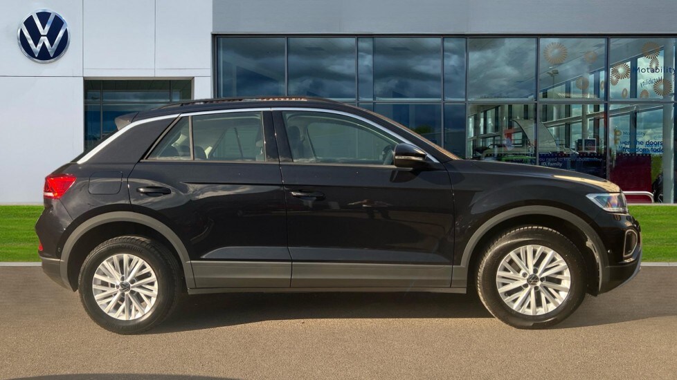 Used Volkswagen T-Roc 2022 for sale - 76007672: Photo 4