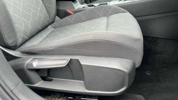Used Volkswagen Golf 2022 for sale - 76124587: Photo 37