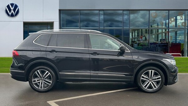 Used Volkswagen Tiguan Allspace 2023 for sale - 76208891: Photo 4