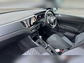 Used Volkswagen Polo 2024 for sale - 76384459: Photo