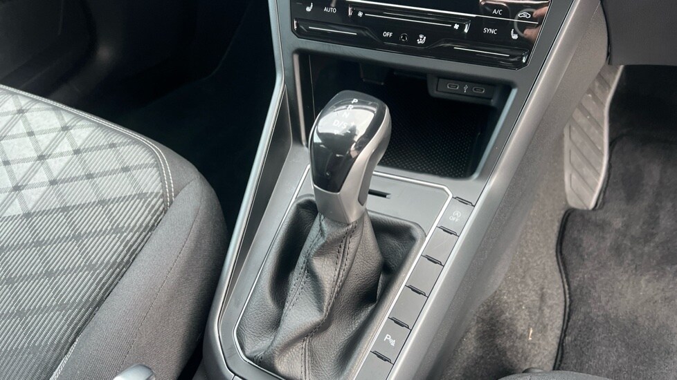 Used Volkswagen Polo 2024 for sale - 76384459: Photo 36