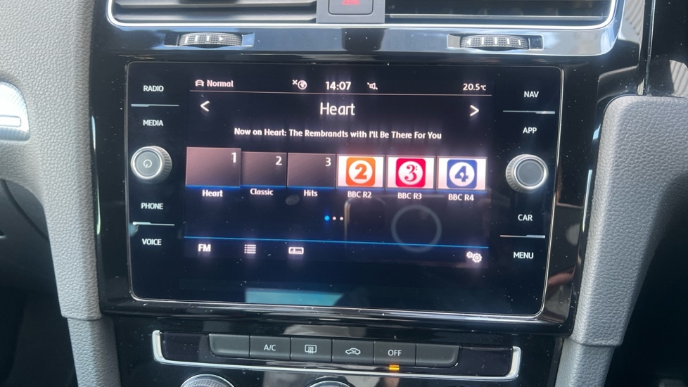 Used Volkswagen Golf 2020 for sale - 76191188: Photo 21