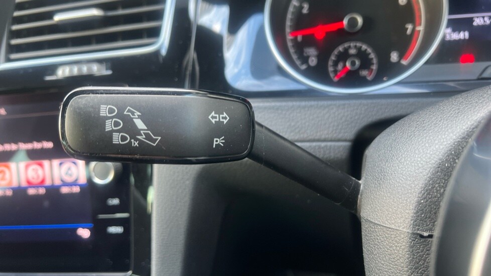 Used Volkswagen Golf 2020 for sale - 76191188: Photo 33