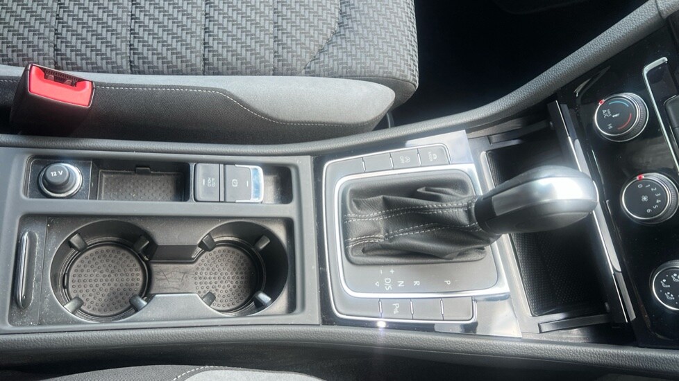 Used Volkswagen Golf 2020 for sale - 76191188: Photo 35