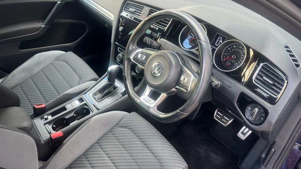 Used Volkswagen Golf 2020 for sale - 76191188: Photo 6