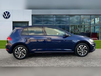 Used Volkswagen Golf 2020 for sale - 76745126: Photo